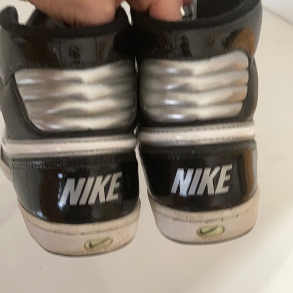 Nike sneakers - Picture 4 of 4